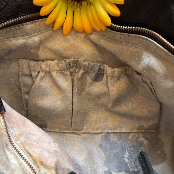 🩷 Elliott Lucca; Blk Leather Designer Handbag w/Zipper Closure + Braided Straps! - Picture 8 of 16